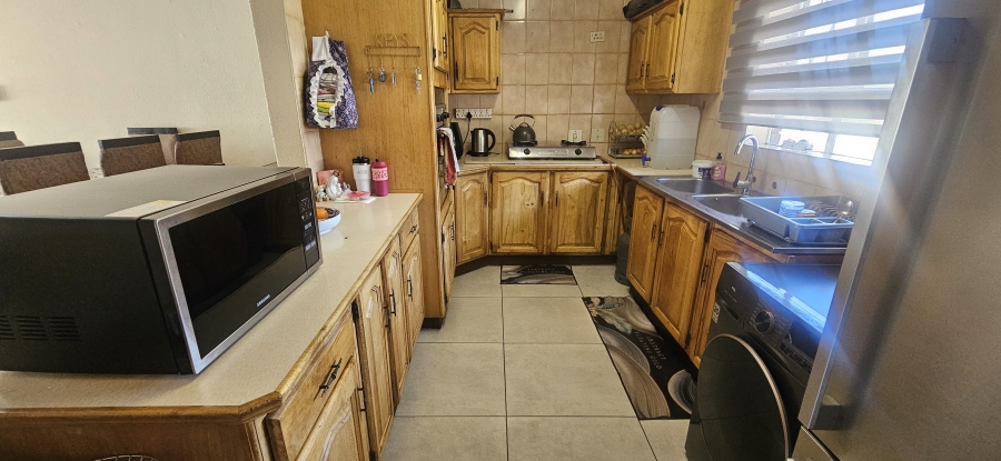 3 Bedroom Property for Sale in New Redruth Gauteng