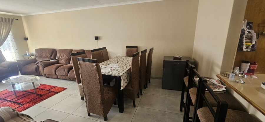 3 Bedroom Property for Sale in New Redruth Gauteng