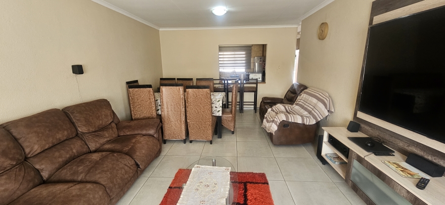 3 Bedroom Property for Sale in New Redruth Gauteng