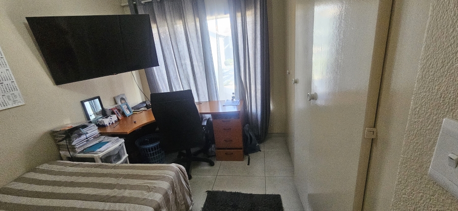 3 Bedroom Property for Sale in New Redruth Gauteng
