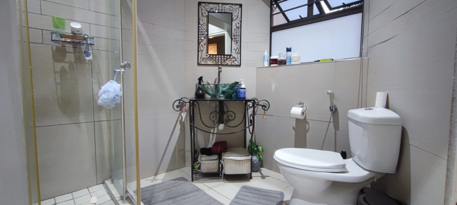 5 Bedroom Property for Sale in Erasmia Gauteng