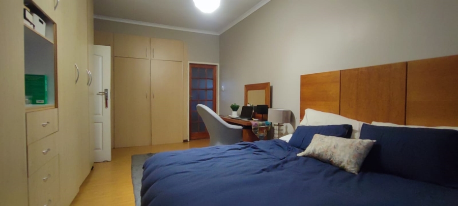 5 Bedroom Property for Sale in Erasmia Gauteng