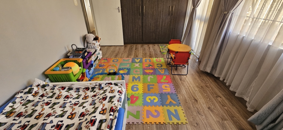 3 Bedroom Property for Sale in New Redruth Gauteng