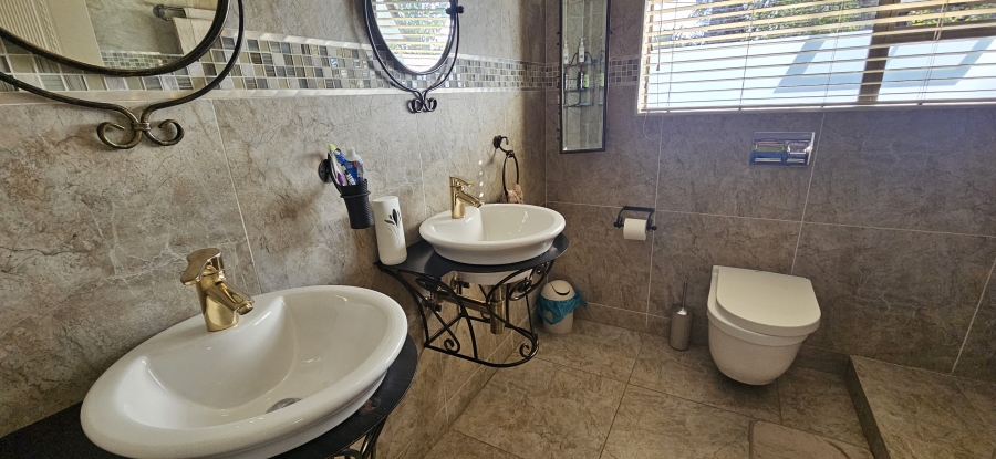 3 Bedroom Property for Sale in New Redruth Gauteng