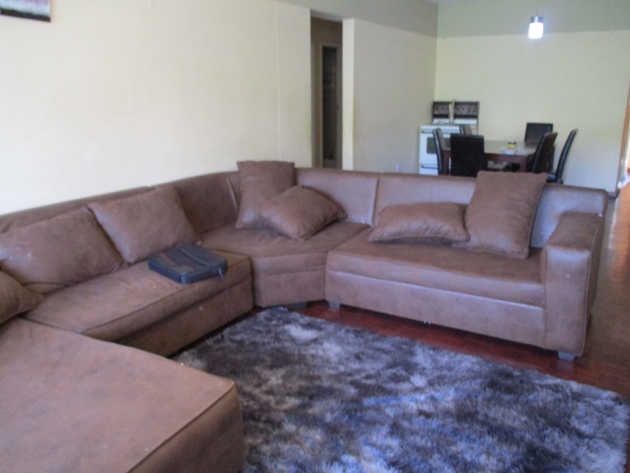 To Let 2 Bedroom Property for Rent in Florida Gauteng