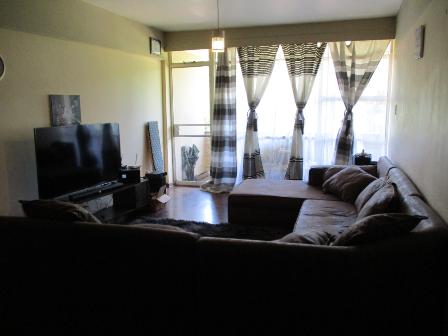 To Let 2 Bedroom Property for Rent in Florida Gauteng