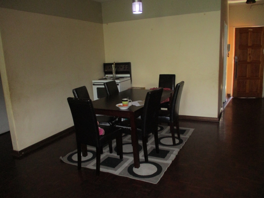 To Let 2 Bedroom Property for Rent in Florida Gauteng