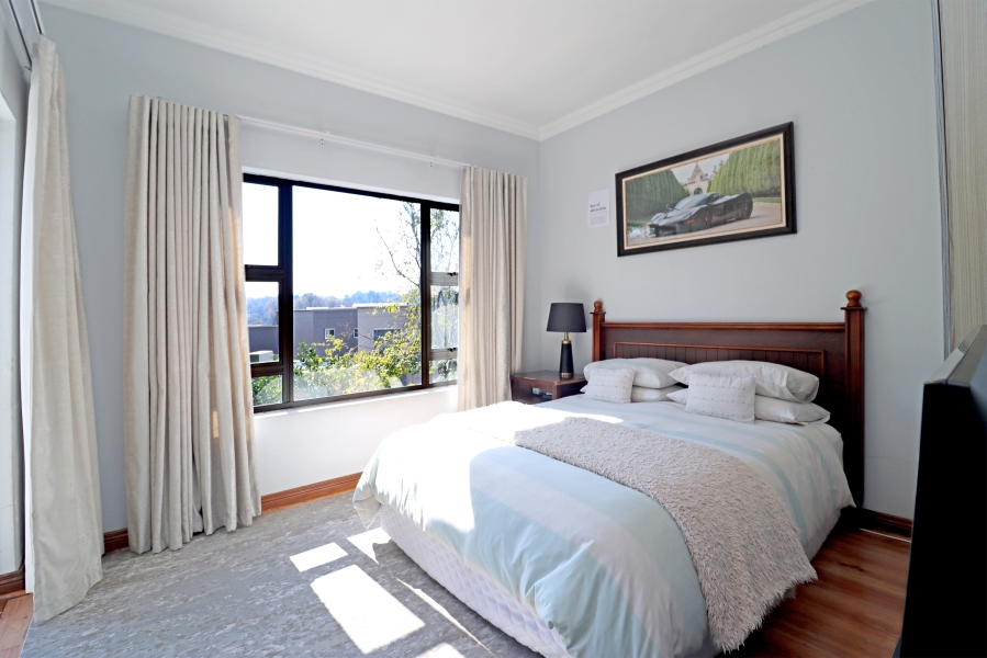 5 Bedroom Property for Sale in Beverley Gauteng