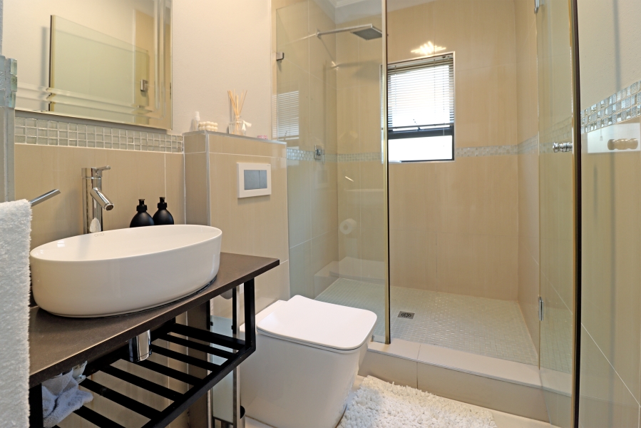 5 Bedroom Property for Sale in Beverley Gauteng