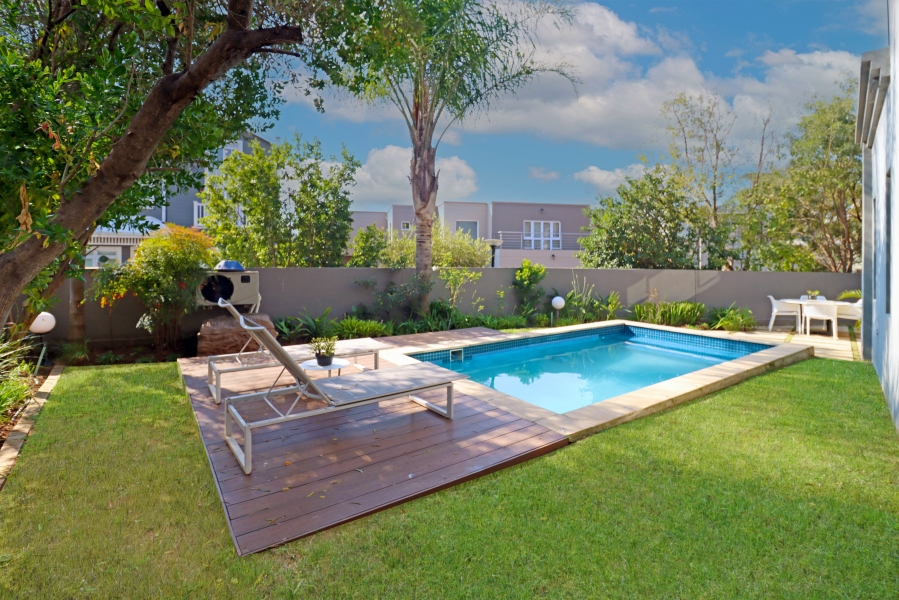 5 Bedroom Property for Sale in Beverley Gauteng