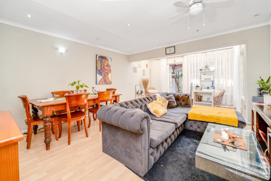2 Bedroom Property for Sale in Bryanston Gauteng