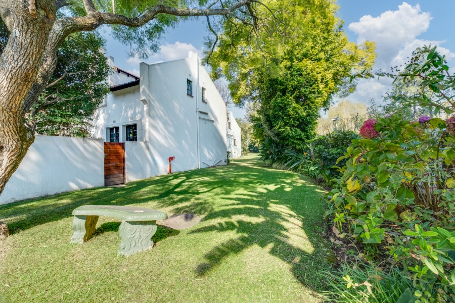 2 Bedroom Property for Sale in Bryanston Gauteng