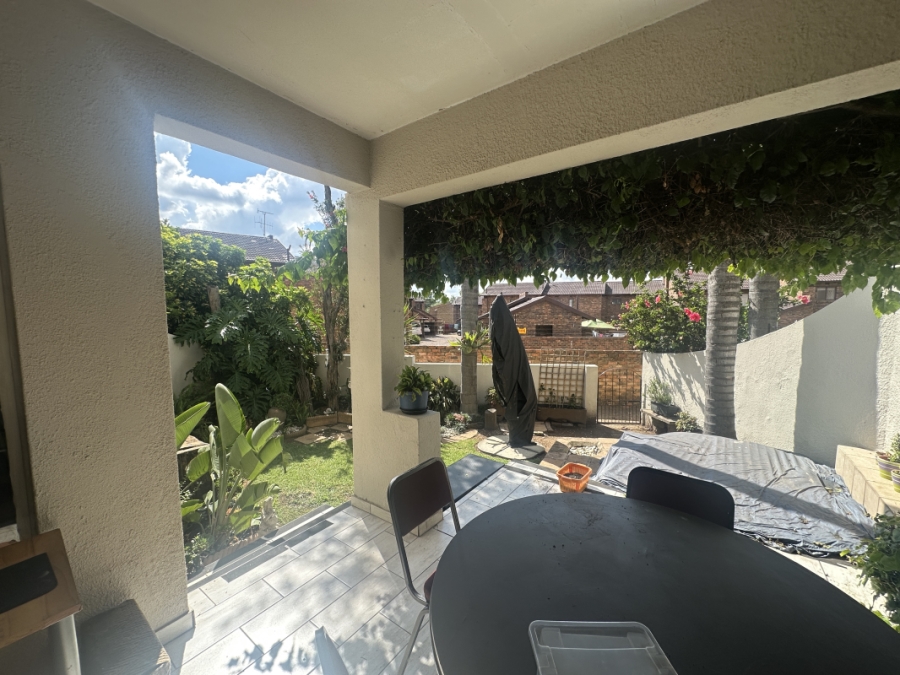 3 Bedroom Property for Sale in Illiondale Gauteng