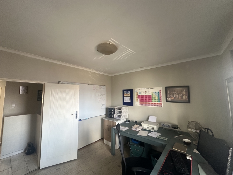 3 Bedroom Property for Sale in Illiondale Gauteng