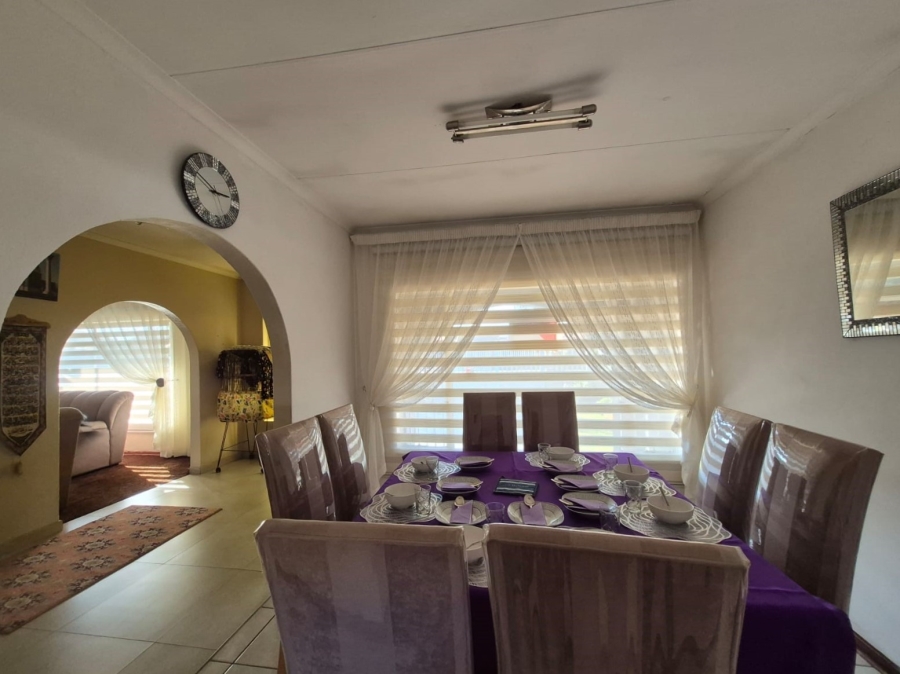 5 Bedroom Property for Sale in Arcon Park Gauteng