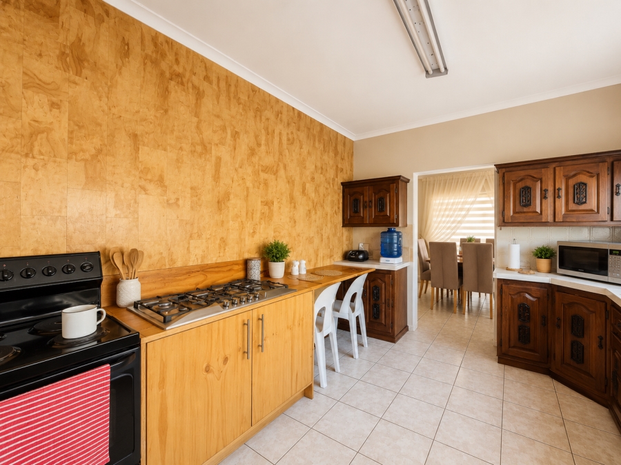 5 Bedroom Property for Sale in Arcon Park Gauteng