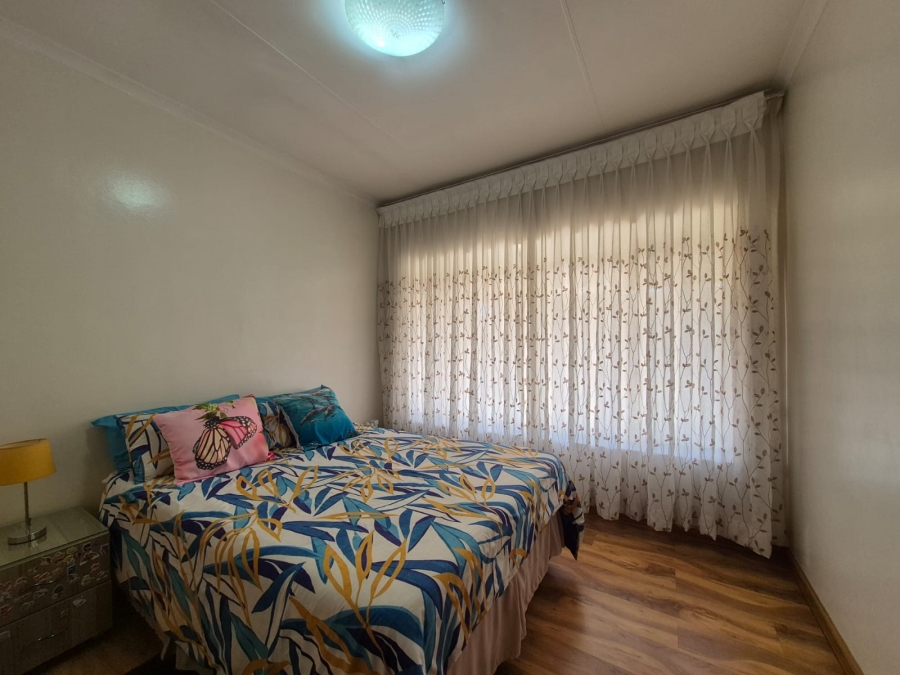 5 Bedroom Property for Sale in Arcon Park Gauteng