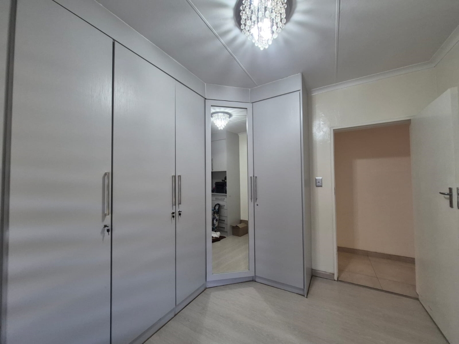 5 Bedroom Property for Sale in Arcon Park Gauteng