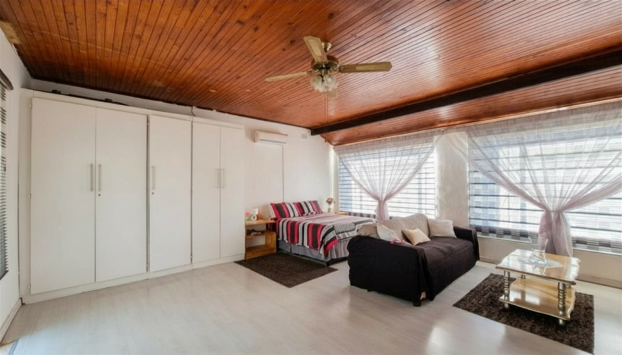 5 Bedroom Property for Sale in Arcon Park Gauteng