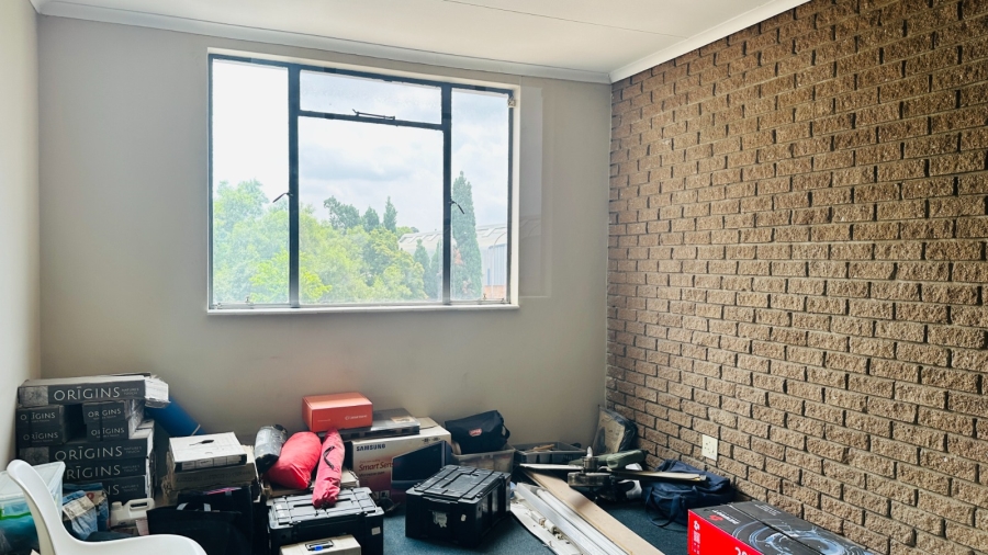Commercial Property for Sale in Hennopspark Gauteng