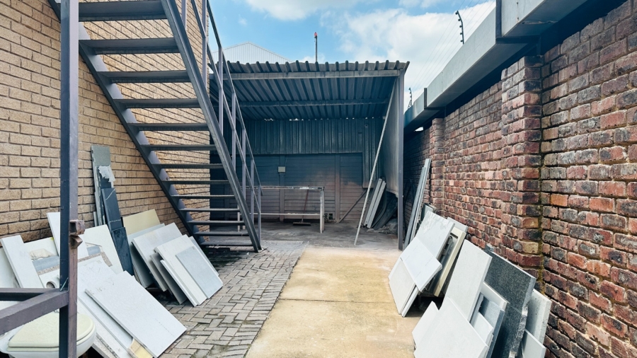 Commercial Property for Sale in Hennopspark Gauteng