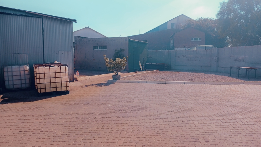 To Let Commercial Property for Rent in Selby Gauteng