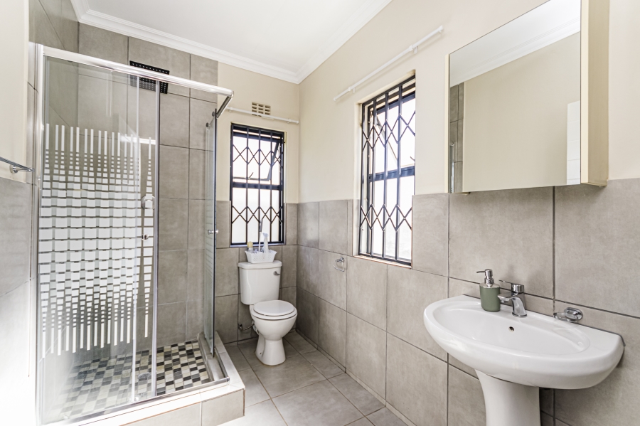 3 Bedroom Property for Sale in Toekomsrus Gauteng
