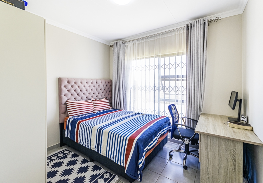 3 Bedroom Property for Sale in Toekomsrus Gauteng