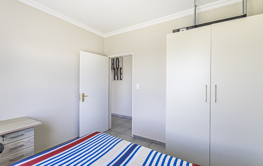 3 Bedroom Property for Sale in Toekomsrus Gauteng