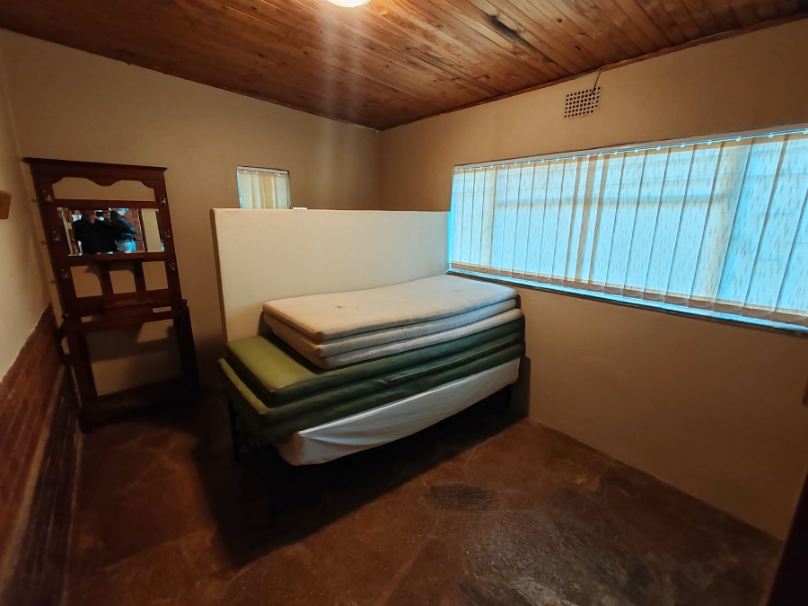6 Bedroom Property for Sale in Kameeldrift West Gauteng