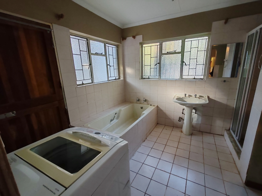6 Bedroom Property for Sale in Kameeldrift West Gauteng