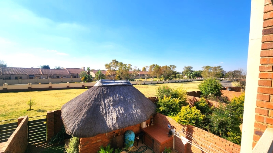 2 Bedroom Property for Sale in Mooikloof Ridge Gauteng