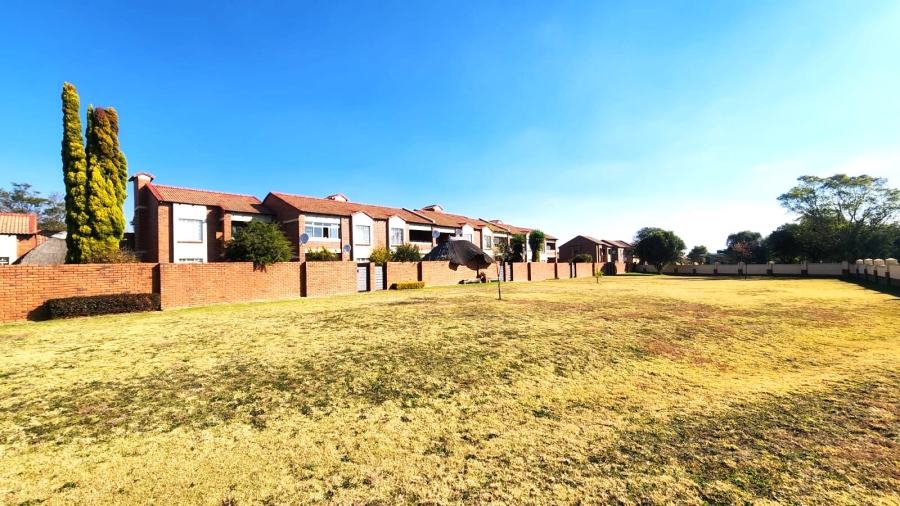 2 Bedroom Property for Sale in Mooikloof Ridge Gauteng