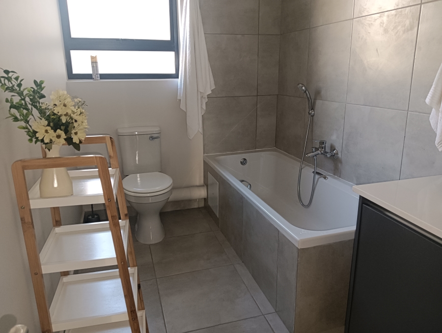 2 Bedroom Property for Sale in Raslouw Gauteng