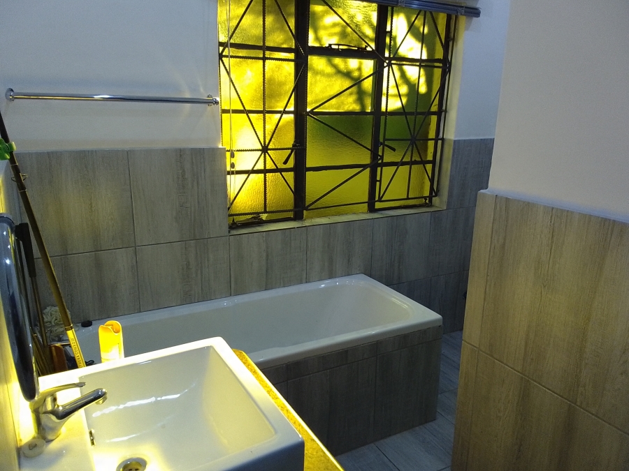 7 Bedroom Property for Sale in Mantevrede Gauteng