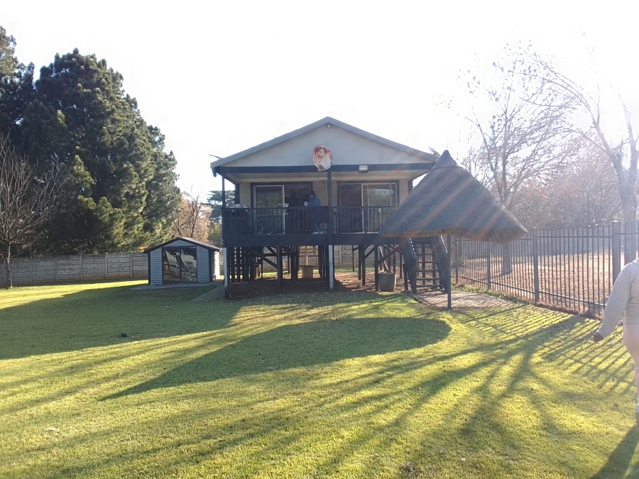 7 Bedroom Property for Sale in Mantevrede Gauteng