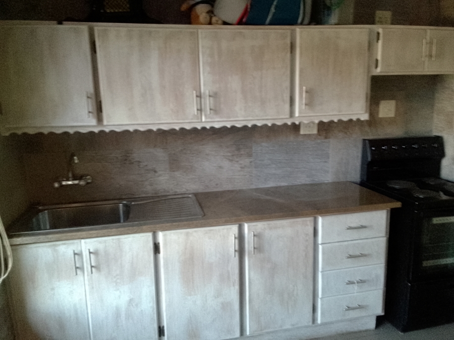 7 Bedroom Property for Sale in Mantevrede Gauteng