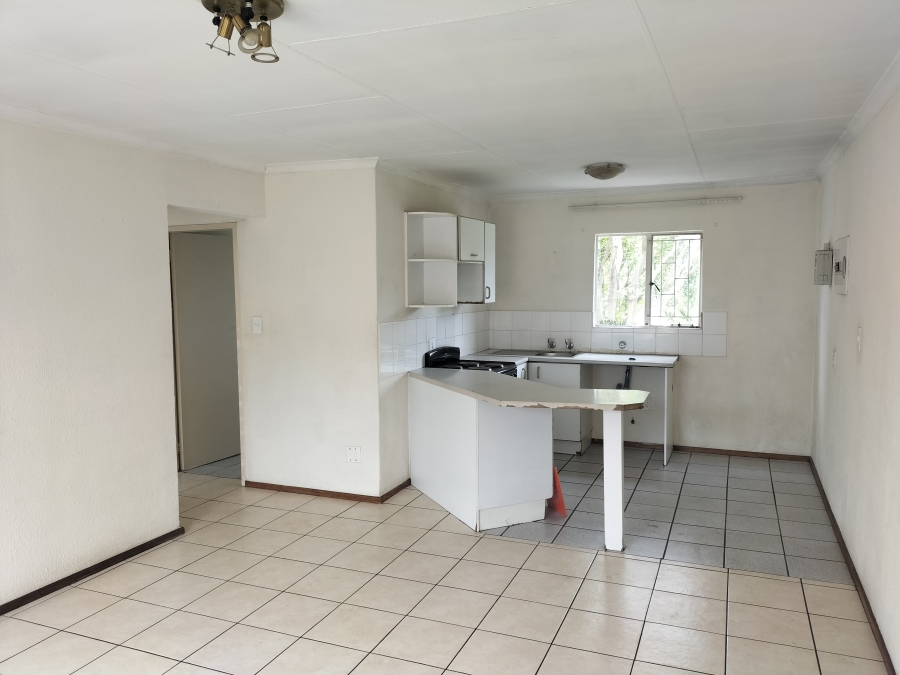 2 Bedroom Property for Sale in Lakefield Gauteng
