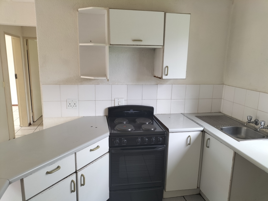 2 Bedroom Property for Sale in Lakefield Gauteng