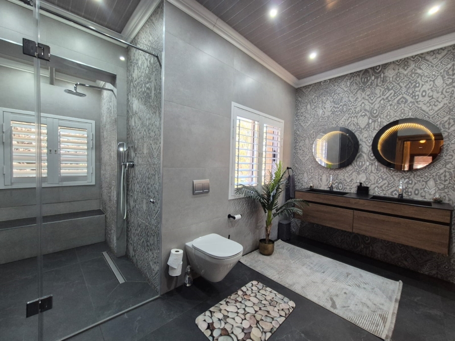 5 Bedroom Property for Sale in Vanderbijlpark SW 5 Gauteng