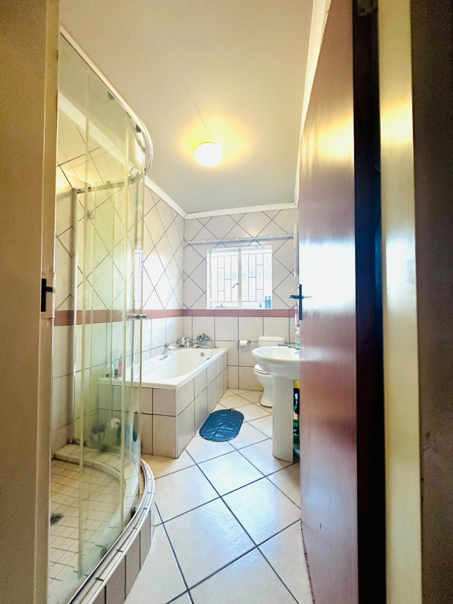 3 Bedroom Property for Sale in Fochville Gauteng