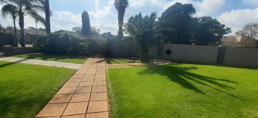 3 Bedroom Property for Sale in Birchleigh Gauteng