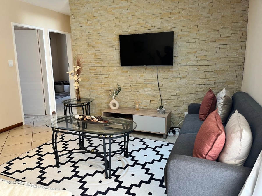 2 Bedroom Property for Sale in Monavoni Gauteng