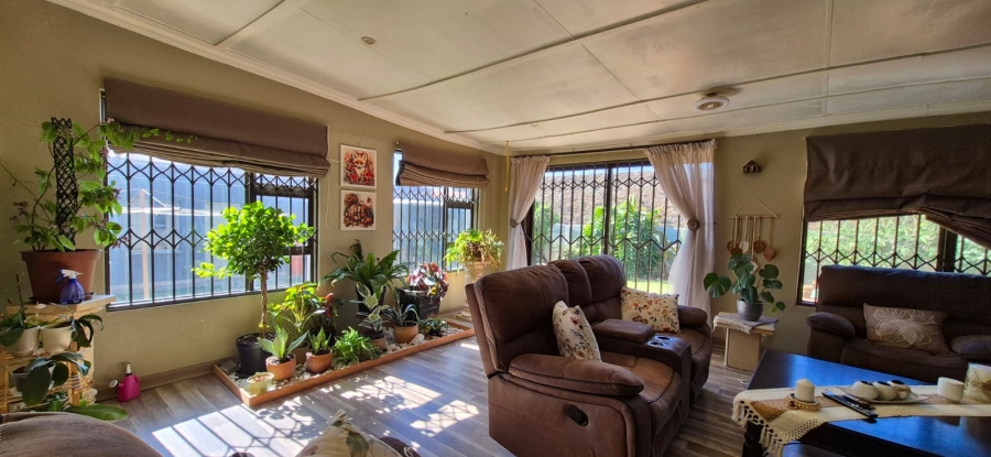 3 Bedroom Property for Sale in Casseldale Gauteng