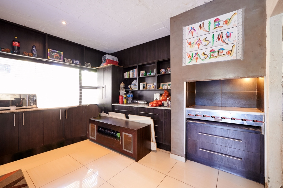 4 Bedroom Property for Sale in Halfway Gardens Gauteng