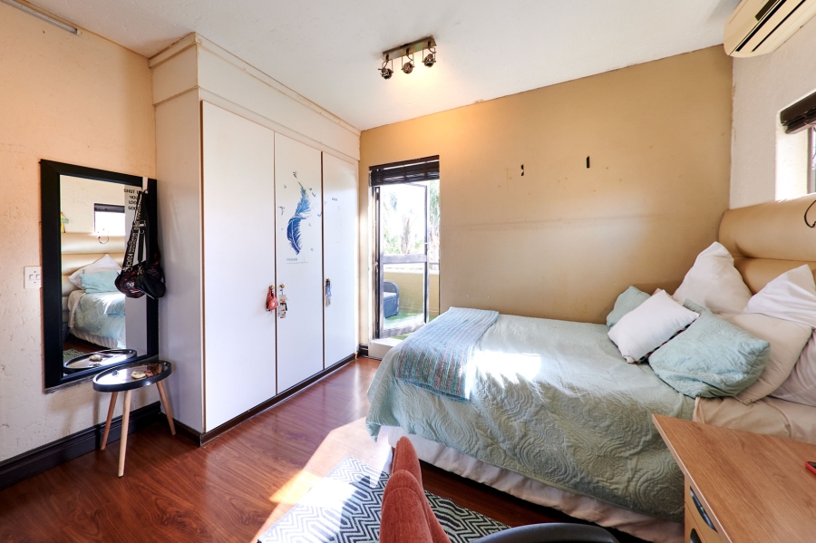 4 Bedroom Property for Sale in Halfway Gardens Gauteng