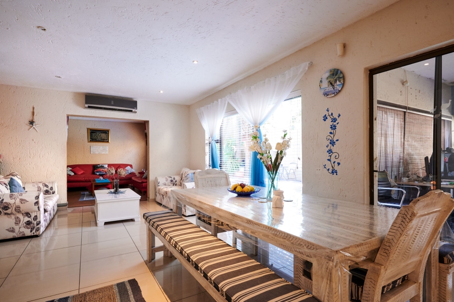 4 Bedroom Property for Sale in Halfway Gardens Gauteng