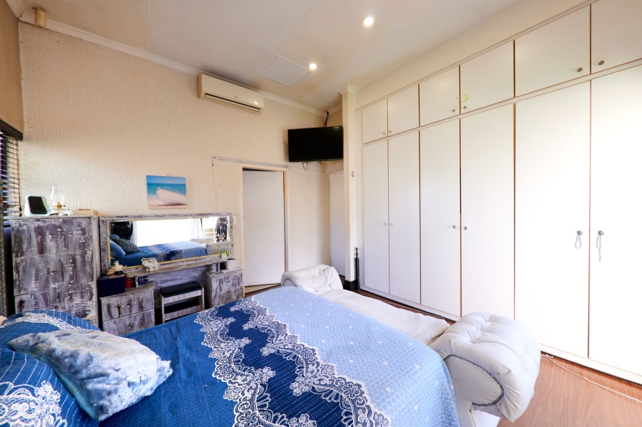 4 Bedroom Property for Sale in Halfway Gardens Gauteng