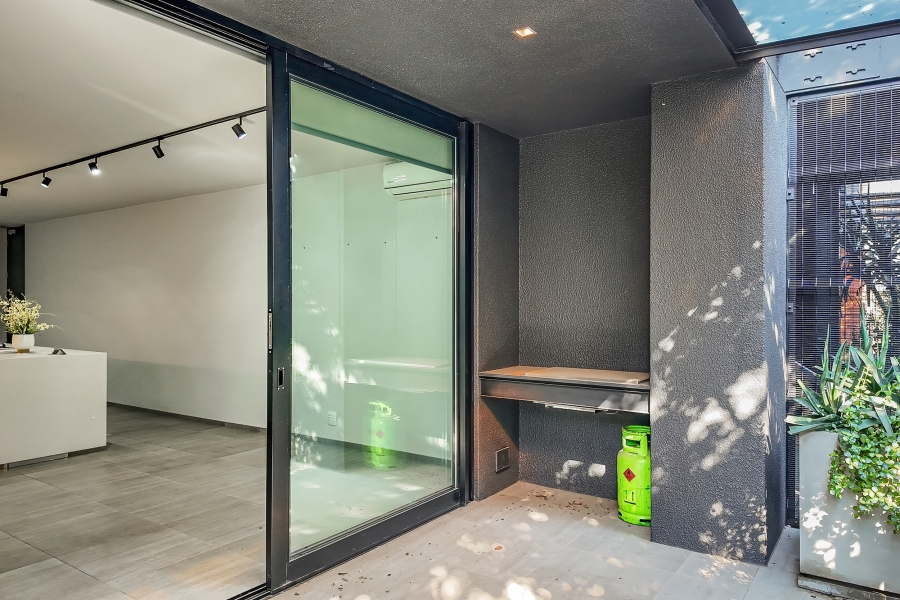 2 Bedroom Property for Sale in Brooklyn Gauteng