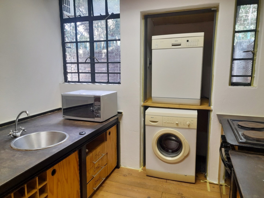 To Let 2 Bedroom Property for Rent in Bryanston Gauteng